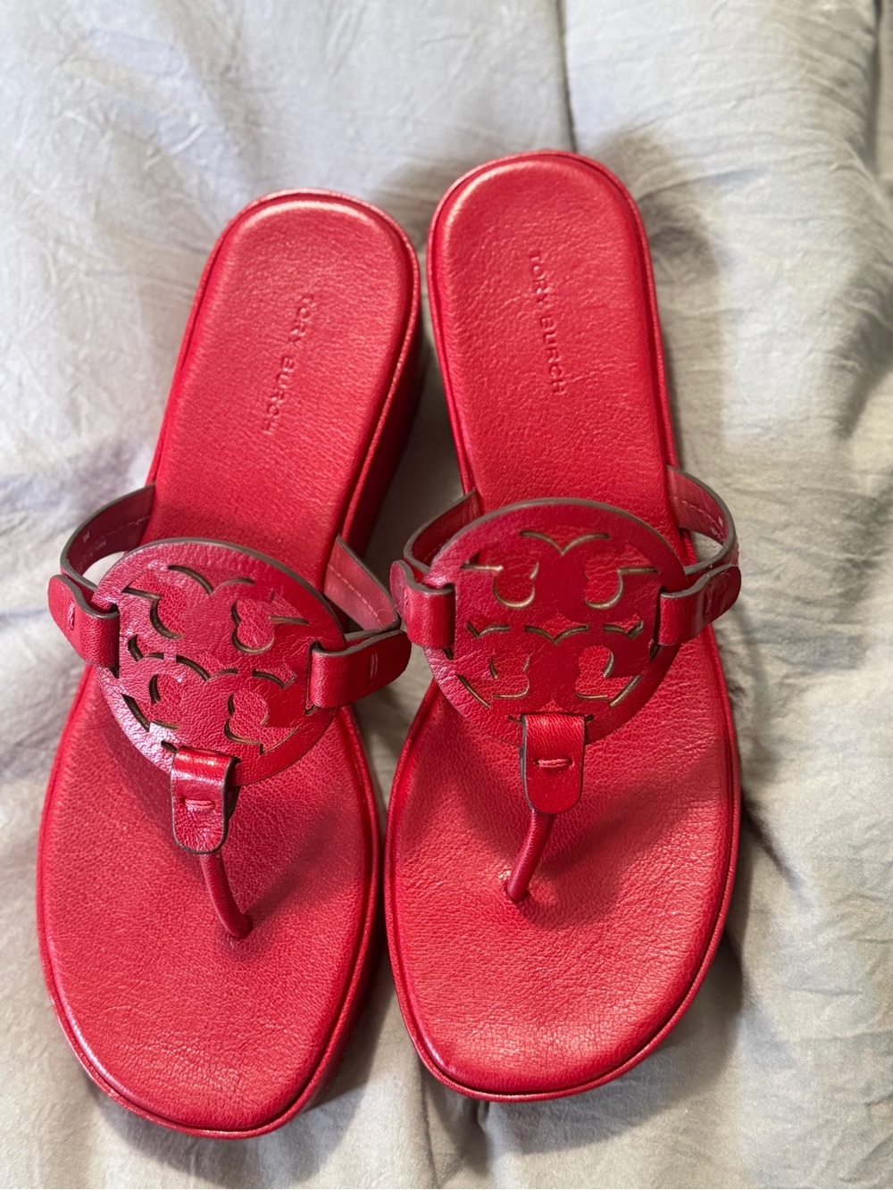 NWT Tory Burch Miller Leather Wedge Sandals - Tory Red - Size 8M